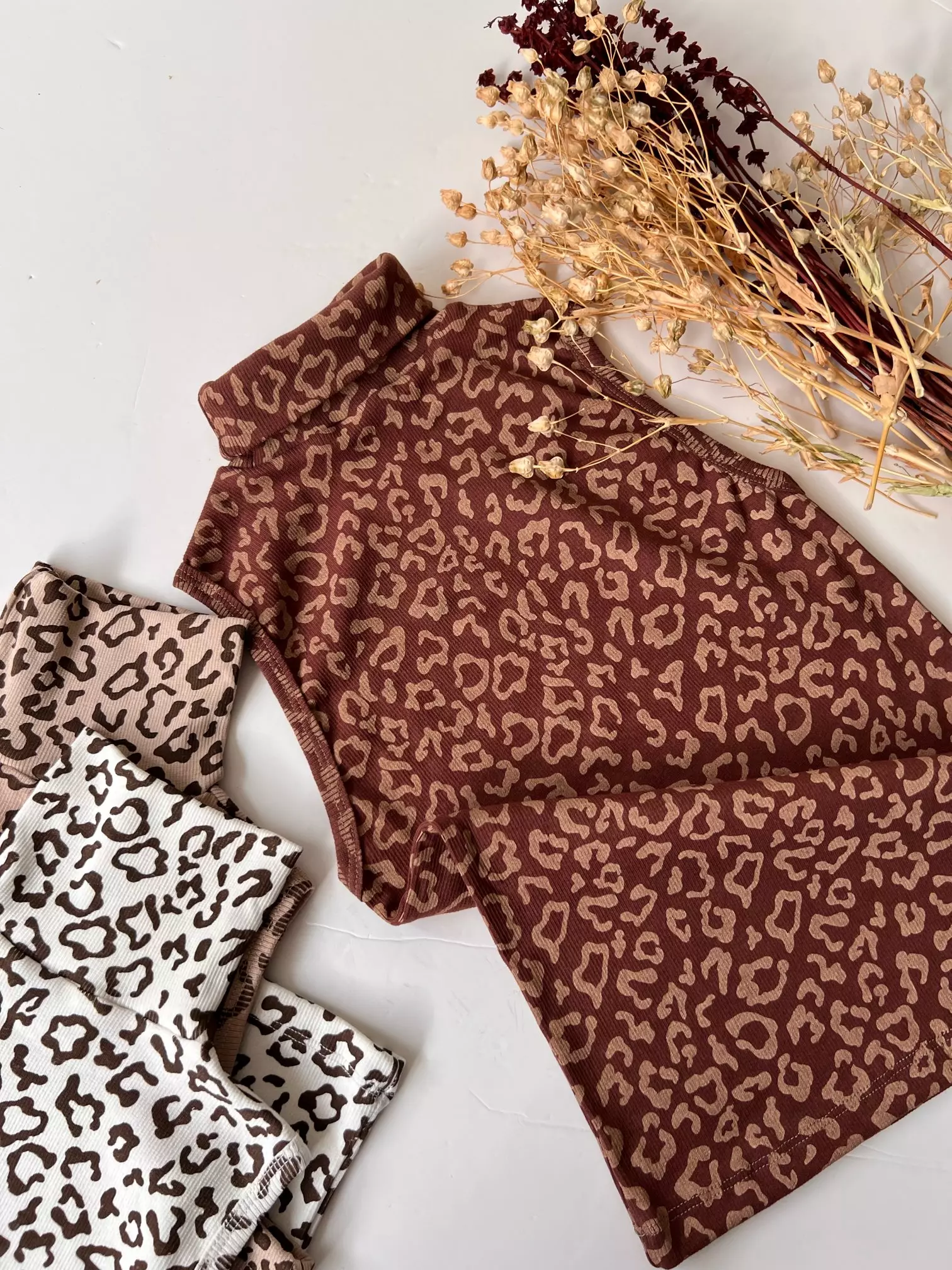 تاپ یقه اسکی پلنگی *